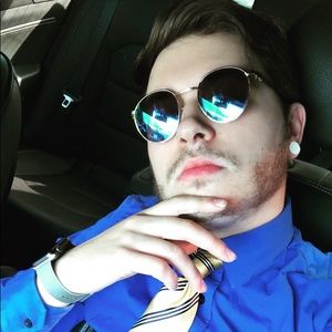 Meet your Posher, Anthony